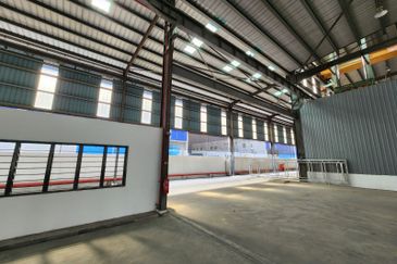 KAWASAN PERINDUSTRIAN TANJUNG LANGSAT