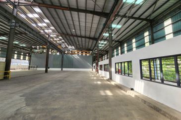 KAWASAN PERINDUSTRIAN TANJUNG LANGSAT