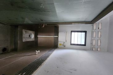 KAWASAN PERINDUSTRIAN TANJUNG LANGSAT