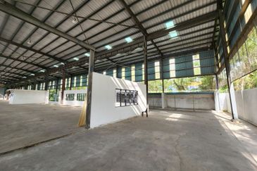 KAWASAN PERINDUSTRIAN TANJUNG LANGSAT