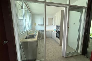 Paragon Suites @ CIQ