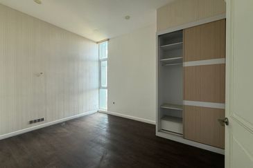 Paragon Suites @ CIQ