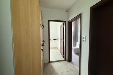 Paragon Suites @ CIQ