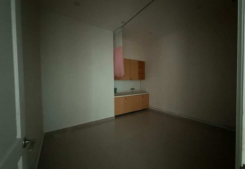 Paragon Suites @ CIQ