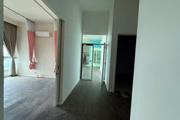 Paragon Suites @ CIQ