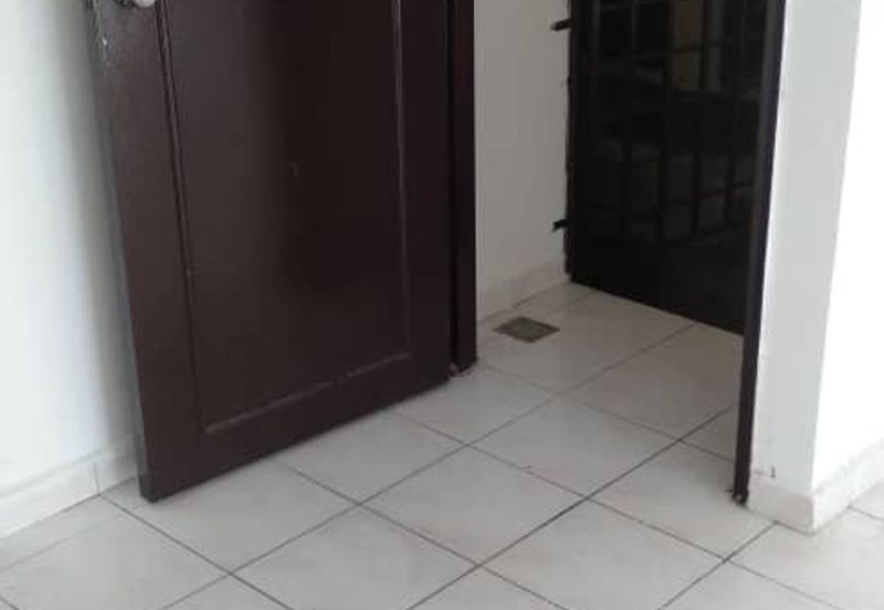 Ria 1 Apartment, Taman Megah Ria