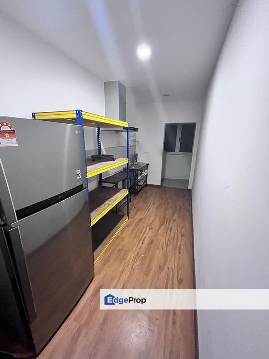 D Carlton, Johor, Masai