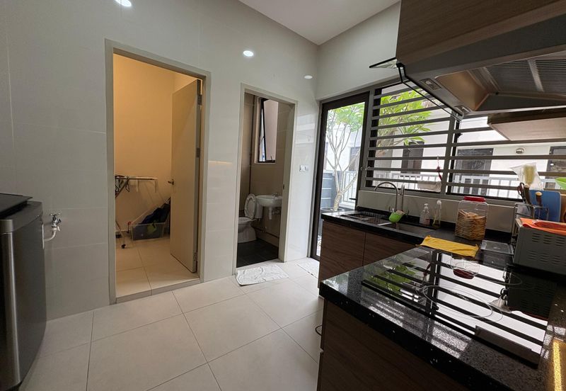 The Canal Garden South, Horizon Hills