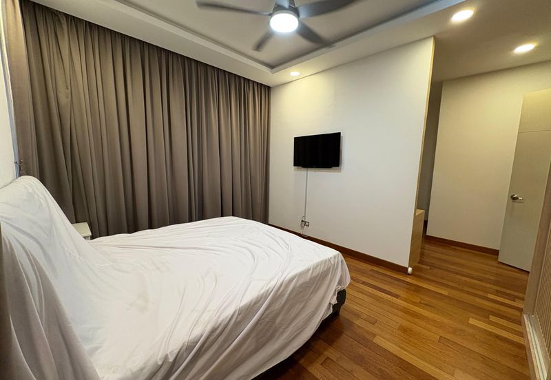 The Canal Garden South, Horizon Hills