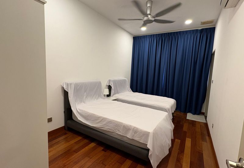 The Canal Garden South, Horizon Hills