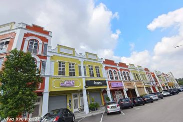 Jalan Austin Heights