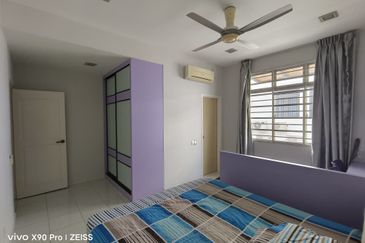 Jalan Setia Tropika 11