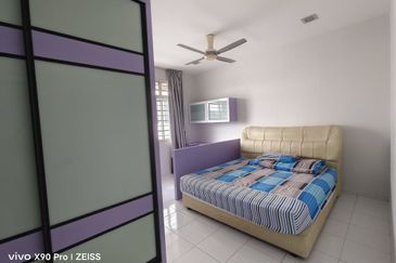 Jalan Setia Tropika 11