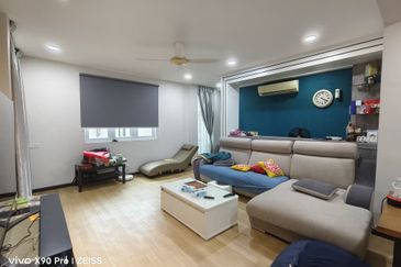 Jalan Setia Tropika 11