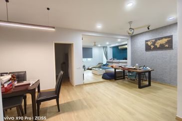 Jalan Setia Tropika 11