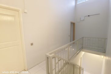 Jalan Setia Tropika 11