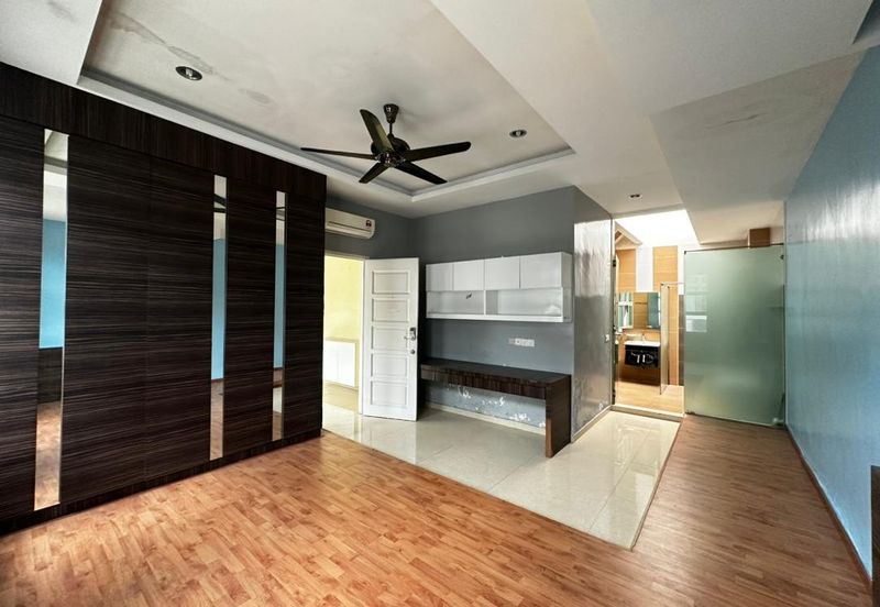 East bay Luxury Apartment