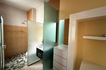 East bay Luxury Apartment