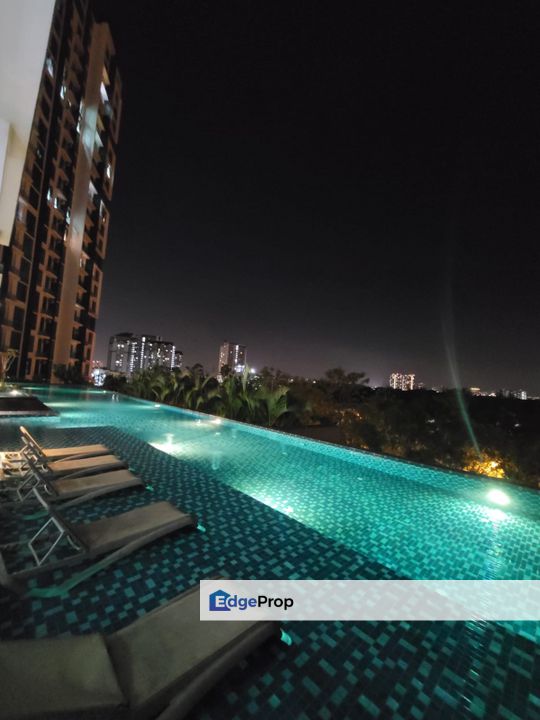 CRESCENT BAY SUITES, Johor, Johor Bahru