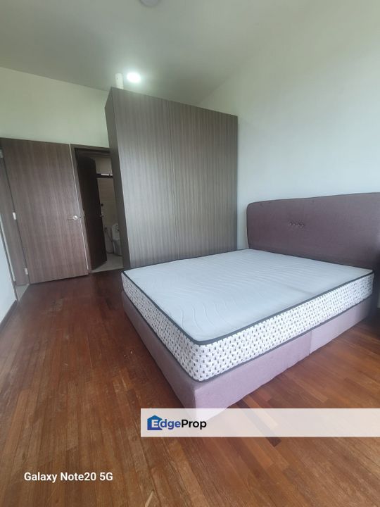 CRESCENT BAY SUITES, Johor, Johor Bahru