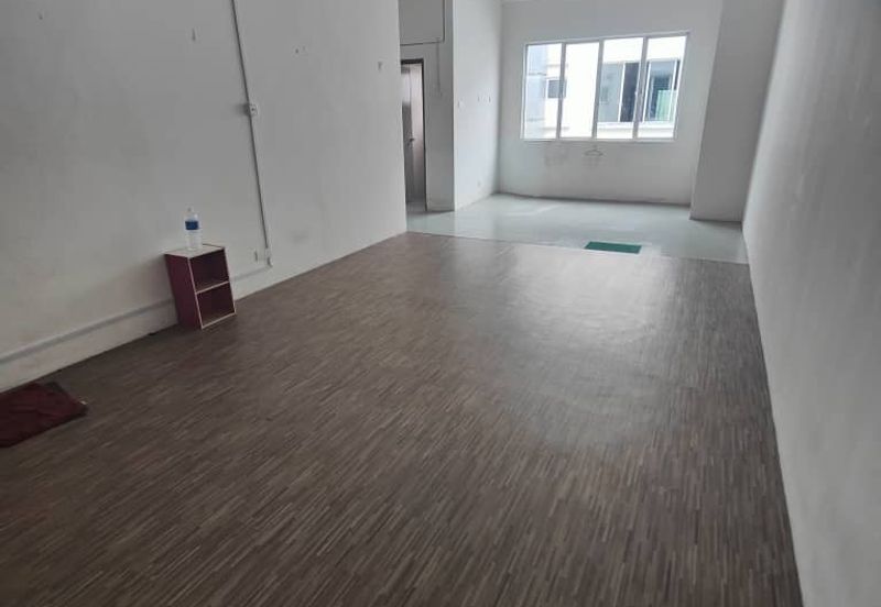 Pusat Perdagangan Danga Utama