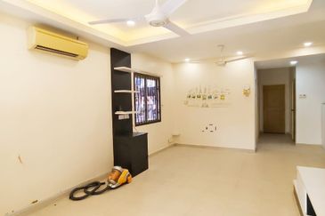 Taman Tampoi Indah II, Villa Ros