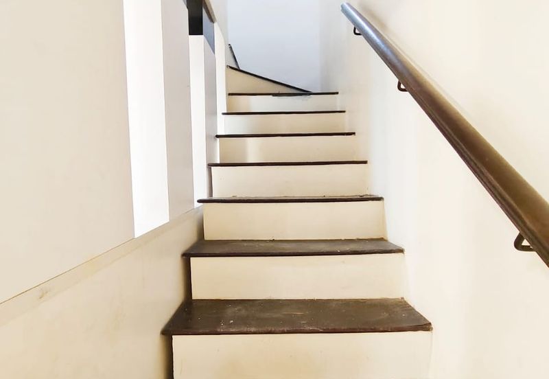 Taman Tampoi Indah II, Villa Ros