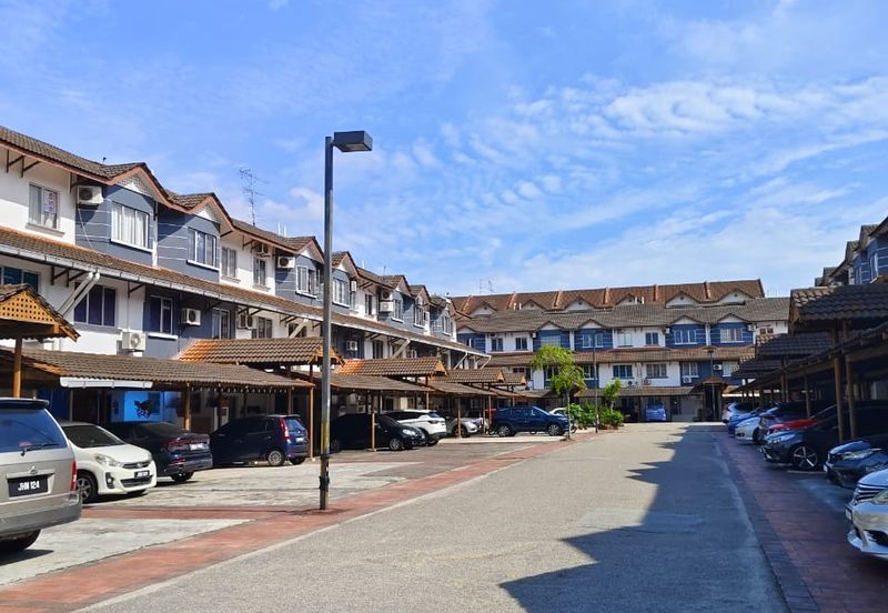 Taman Tampoi Indah II, Villa Ros