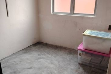 Taman Pulai Utama Flat