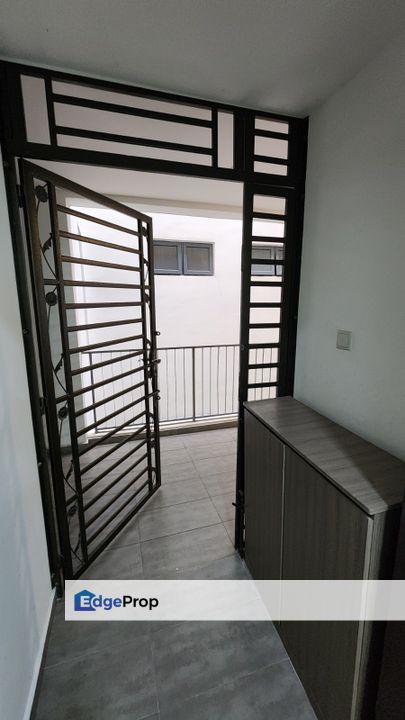 CRESCENT BAY SUITES, Johor, Johor Bahru