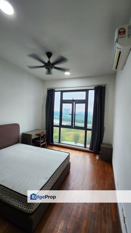 CRESCENT BAY SUITES, Johor, Johor Bahru