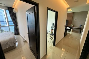 Meridin Bayvue Apartment