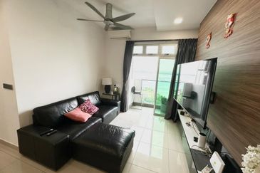 Meridin Bayvue Apartment