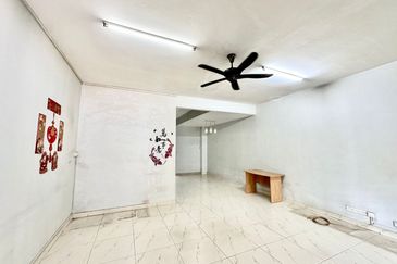 Austin Residence @Taman Mount Austin