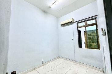 Austin Residence @Taman Mount Austin