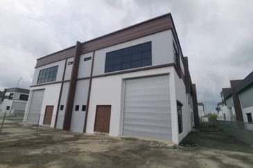 Ulu Pulai, Pekan Nenas