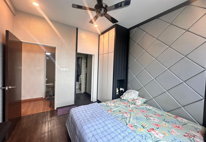 Sky Gardens Residences