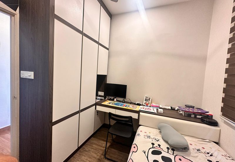 Sky Gardens Residences