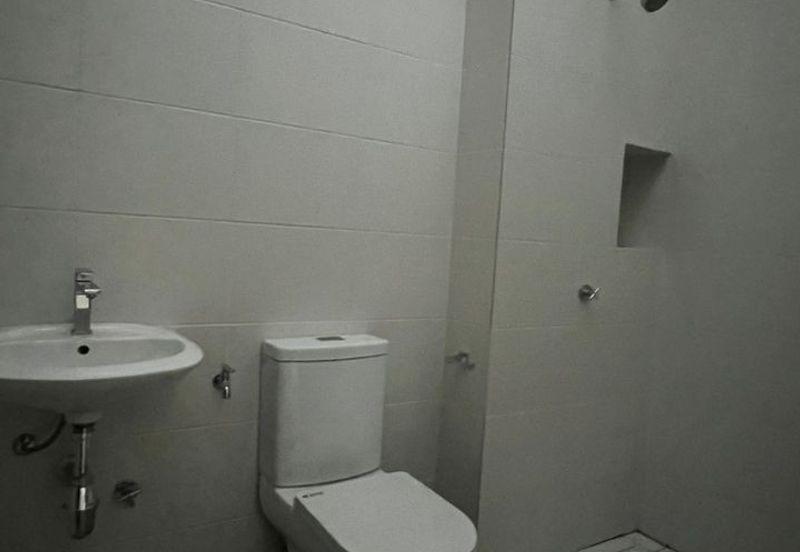 Tate Dalton @ Eco Botanic 2