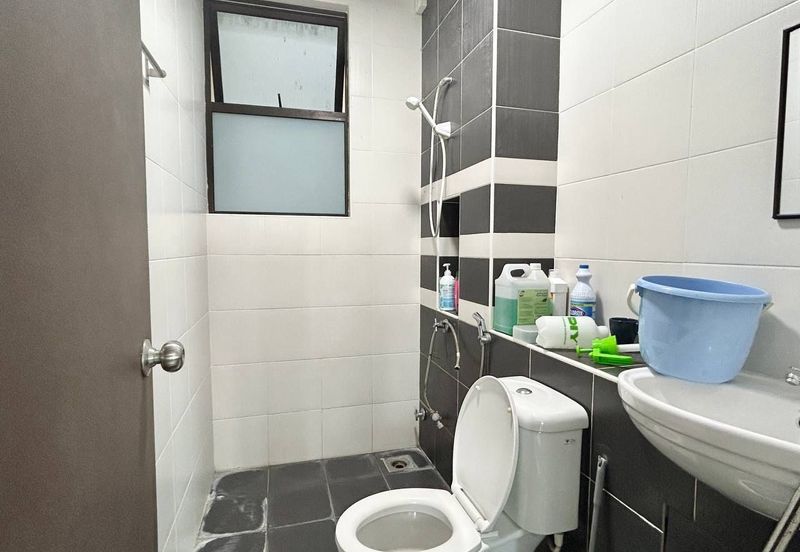 Seri Austin Luxury Apartment