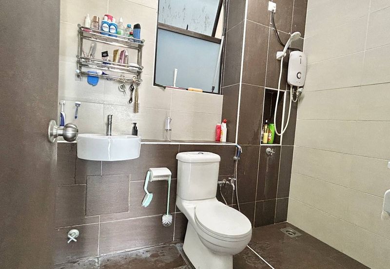 Seri Austin Luxury Apartment