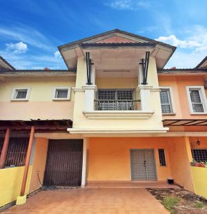 Tip Top Condition 2 Storey Terrace House 22' x 75'. Taman Tasik Prima ...