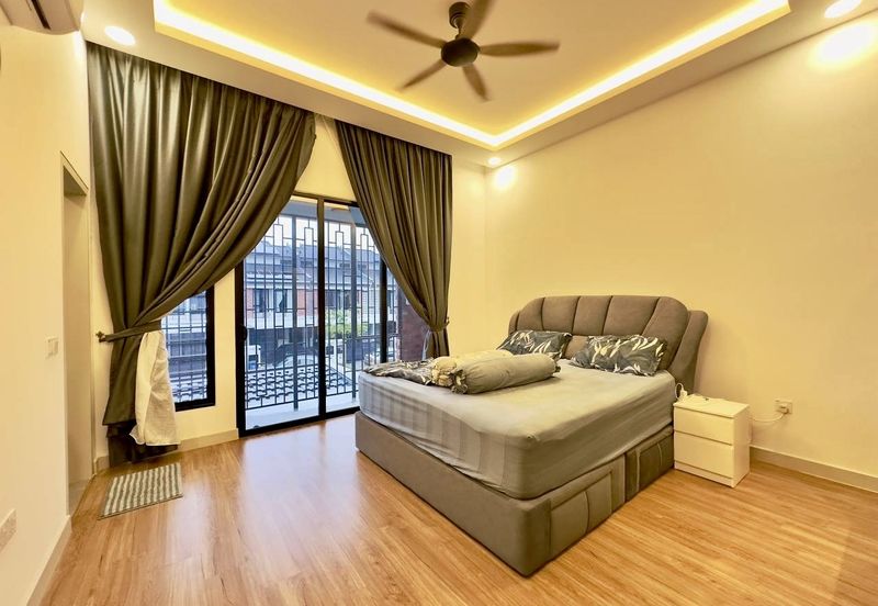 Elmina Green Three @ City of Elmina