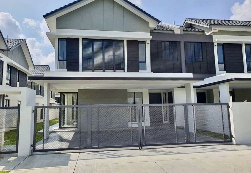 Reesia Elmina Garden