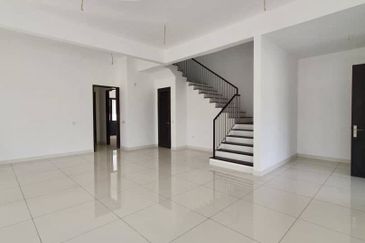 Reesia Elmina Garden