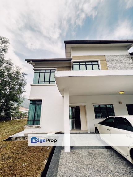 Semi-D | Basic Unit | Extra Land |Ample|Well Kept , Selangor, Shah Alam