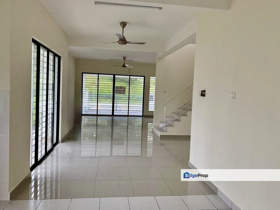Semi-D|Facing Open|Extra Land| Ample |Well Kept , Selangor, Sungai Buloh