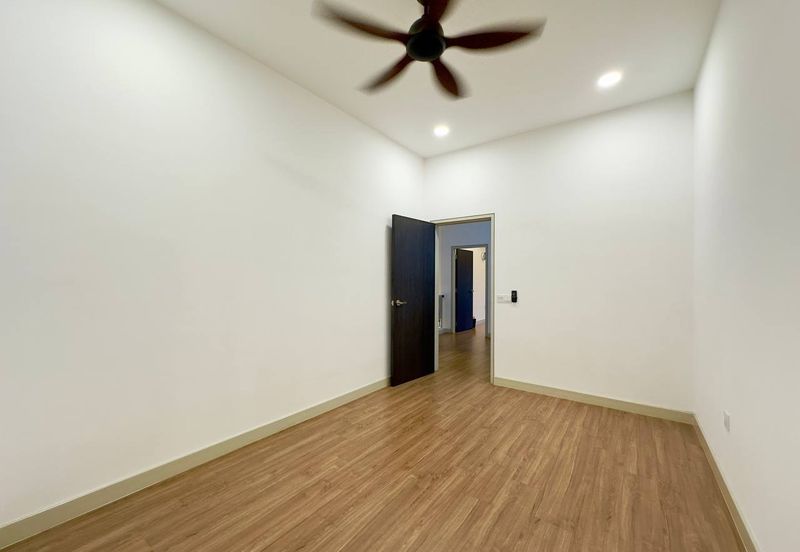 Elmina Green Three @ City of Elmina