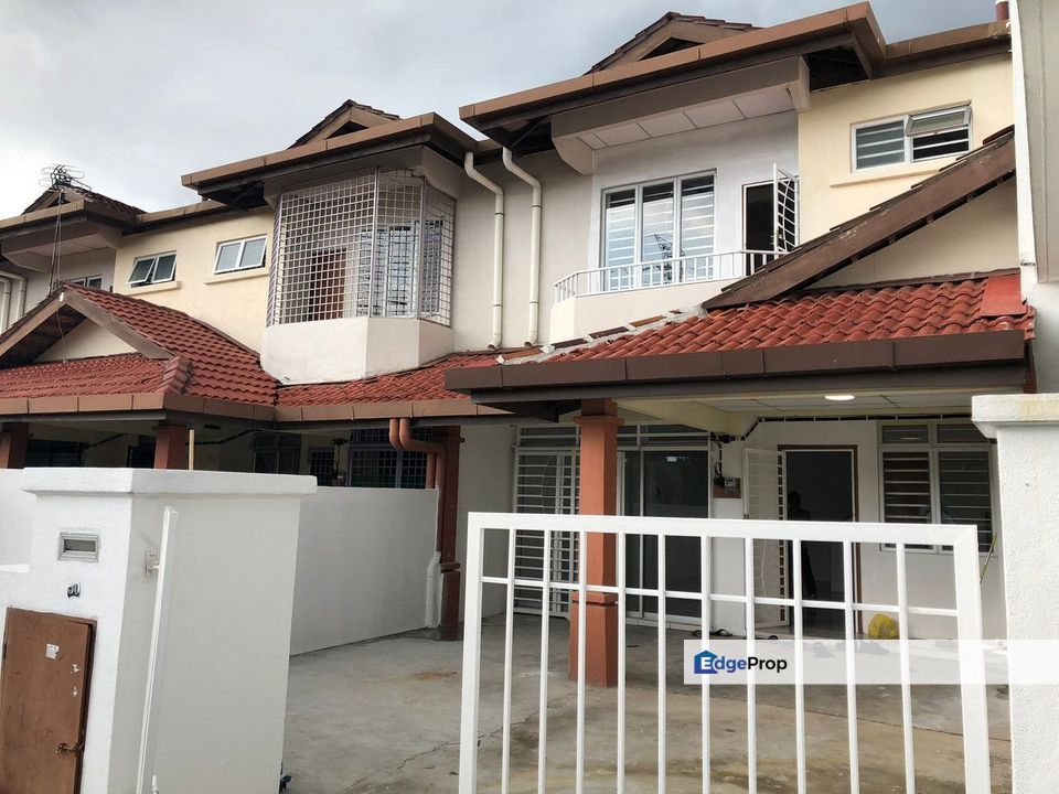 Double Storey For Sale Taman Salak Perdana, Sepang for Sale RM480,000