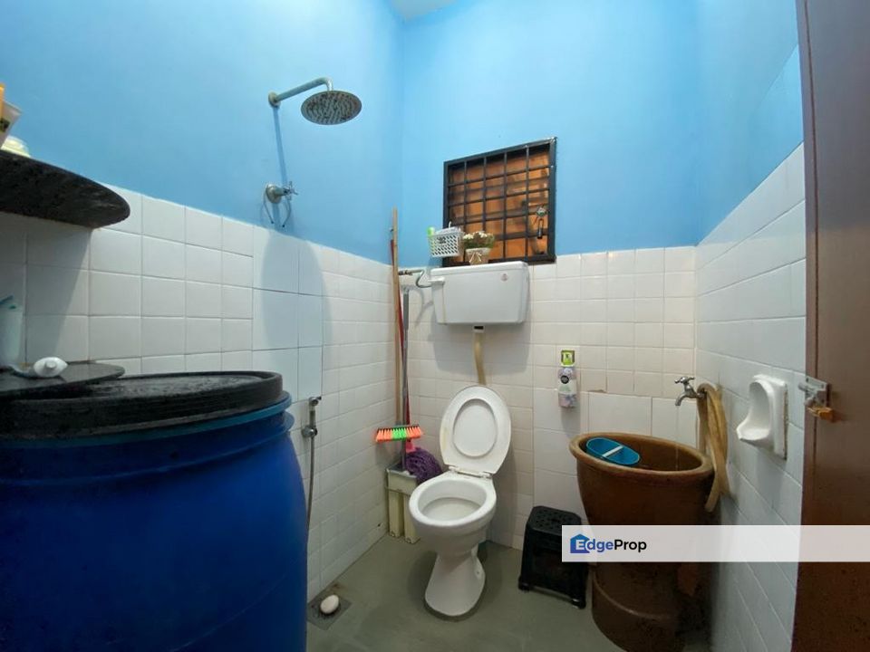 Single Storey Terrace House Jalan Rumbia, Seksyen 18 Shah Alam for Sale